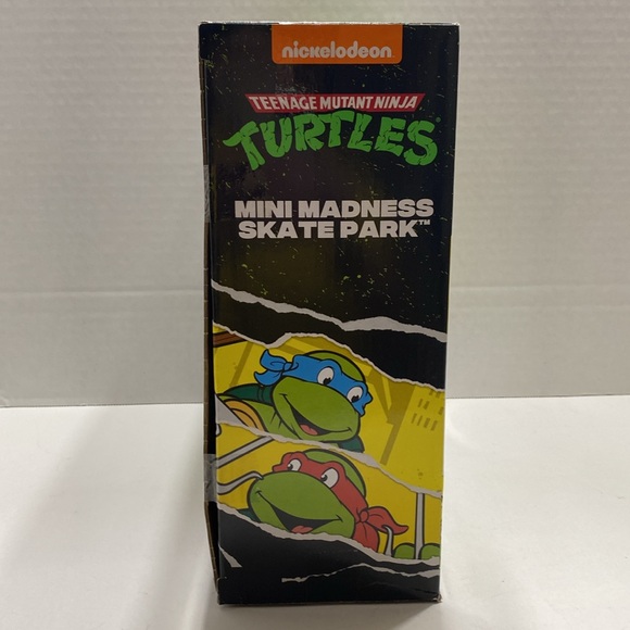 TEENAGE MUTANT NINJA TURTLES MINI MADNESS SKATE PARK - Picture 16 of 16